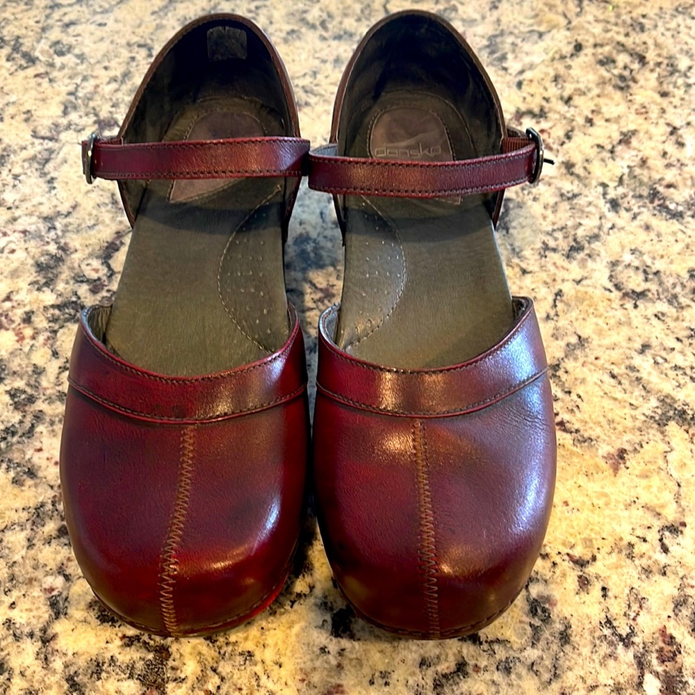 Dansko size 43 Burgundy Mary Janes